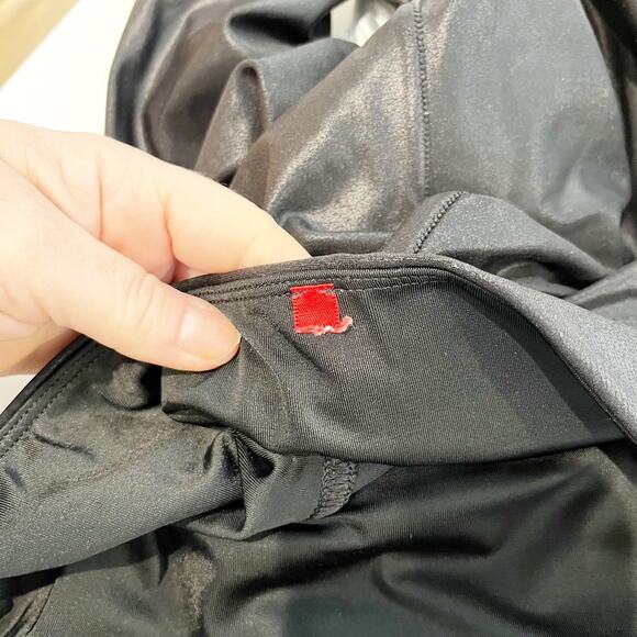 Spanx High Rise Compression Faux Leather Leggings Black Large Petite - Picture 3 of 8